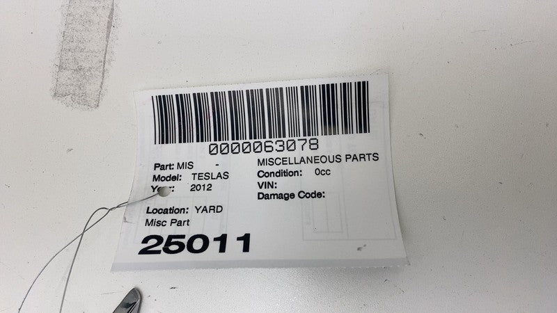100677300D ⭕ 12-15 Model S MS Rear View Backup Camera w/ Liftgate Trim Molding 1006773-00-D