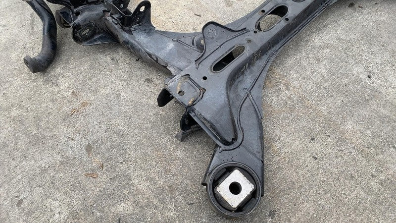 7L0407747A 2011-2018 Porsche Cayenne Front Subframe Crossmember Cradle w/ Stabilizer Bar