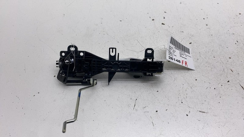 ⭕ 23-25 Toyota Prius Front Passenger Exterior Door Handle Outer Right