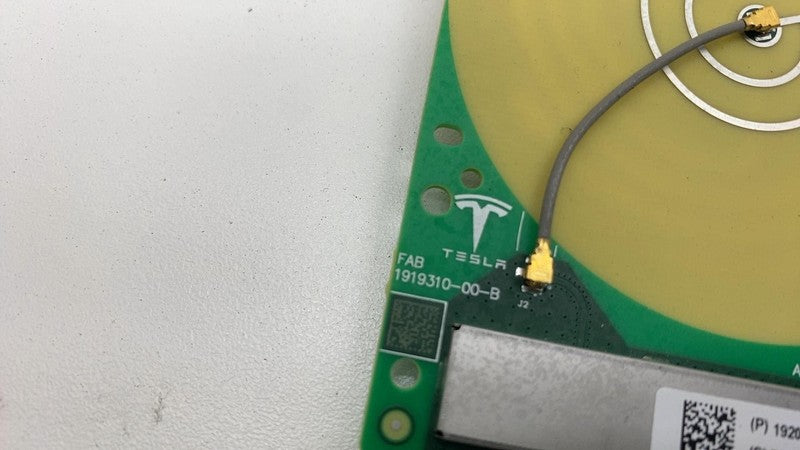 192000100B 2024 2025 Tesla Cybertruck Cyberbeast Antenna GPS GNSS Rain Sensor Module Unit