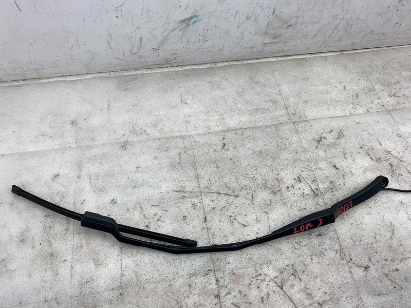 1076729-00-C ⭕ 2017-2022 Tesla Model 3 Front Windshield Wiper Arm & Blade Right 1076729-00-C