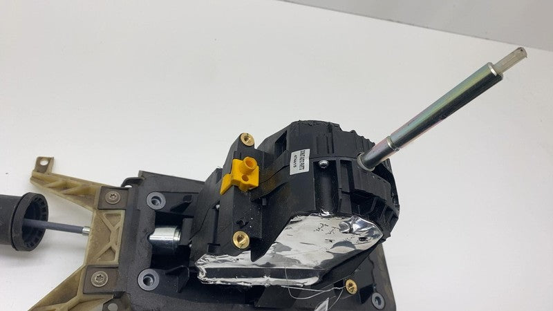 7P5713025S 2011-2018 Porsche Cayenne Hybrid S Floor Shifter Gear Shift Selector Lever OEM