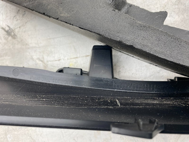 1086285 88 I ⭕ 17-23 Model 3 Rear Upper Passenger Side C-Pillar Trim Cover Panel 1086285-88-I