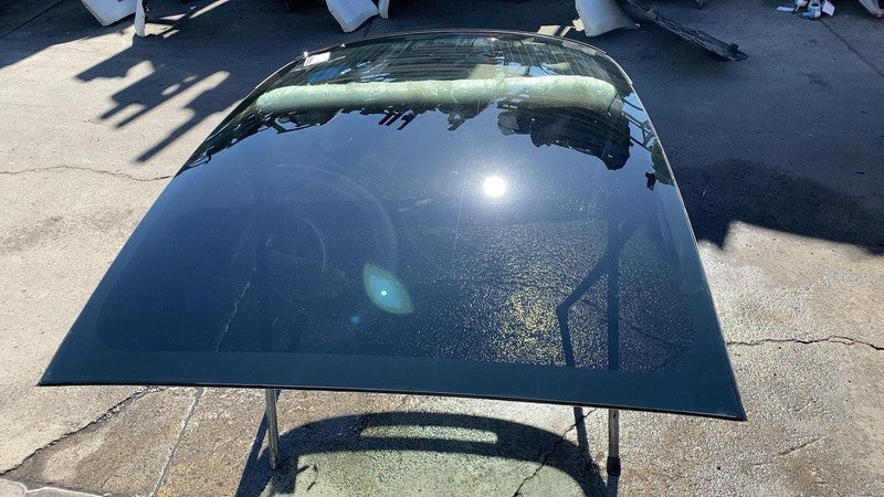 1472925 99 C ⭕ 2017-2020 Tesla Model 3 Rear Trunk Panoramic Backlite Roof Glass Back Section