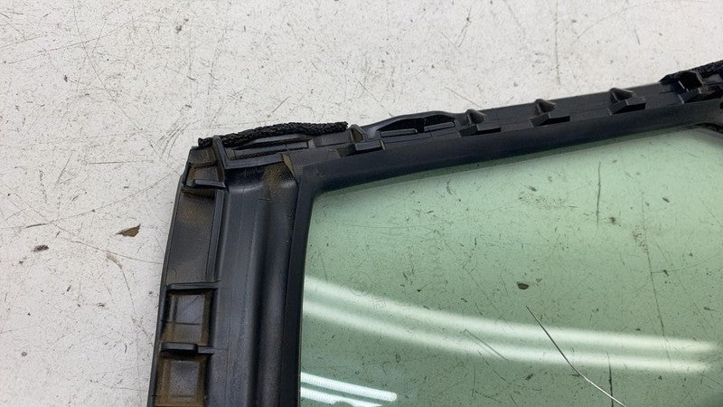 68189-47040 ⭕ 23-25 Toyota Prius Rear Driver Side Door Fixed Window Glass Left 68189-47040