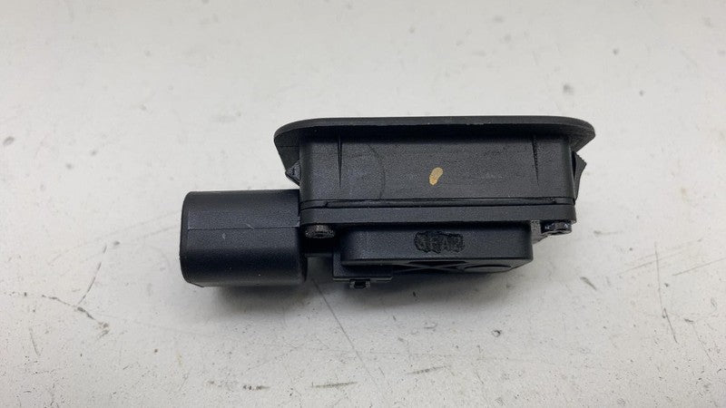 GB5T-14K147-CA ⭕21-24 Ford Mustang Mach-E Tailgate Liftgate Trunk Release Switch GB5T-14K147-CA
