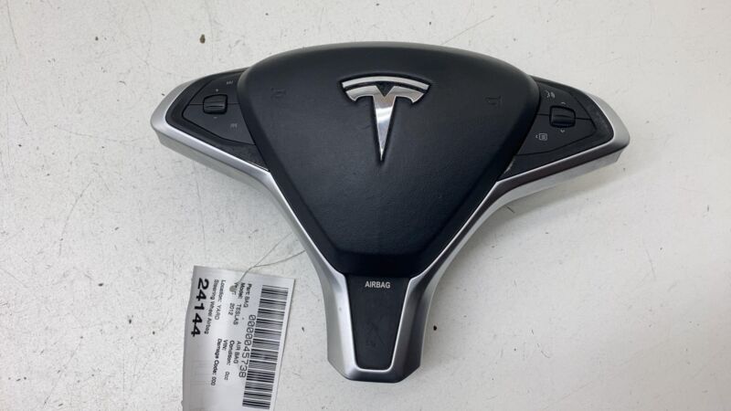 101426501B 2012-2015 Tesla Model S Steering Wheel Airbag Module w/ Retainer Plate Bracket