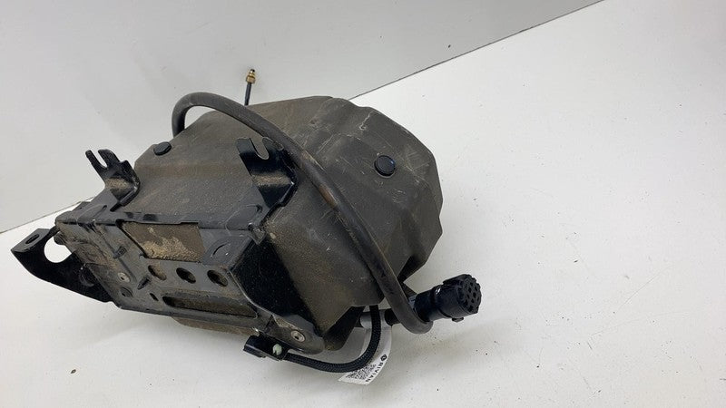 ⭕ 2022-2024 Rivian R1T Air Ride Suspension Compressor Pump w/ Valve Block & Case