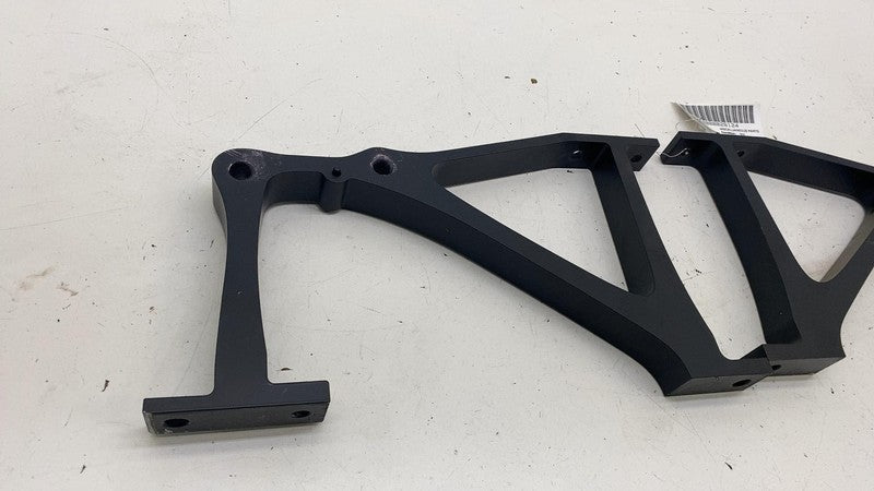 ⭕ 2016-2020 Tesla Model X Rear 2nd Row Seat Stand Retainer Mount Bracket Assy