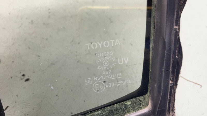 ⭕ 23-25 Toyota Prius Rear Side Door Fixed Window Quarter Glass Left 68