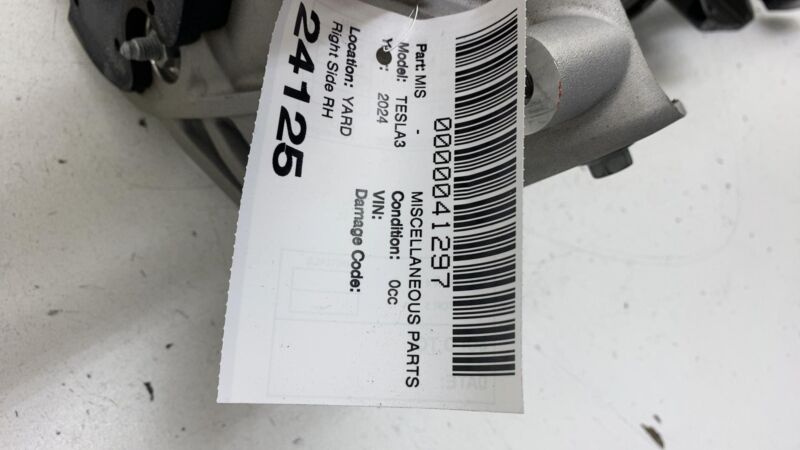 134436501B ⭕ 24 25 Model 3 Front Right Damper Assembly w/ Upper Mount Bracket 1344365-01-B