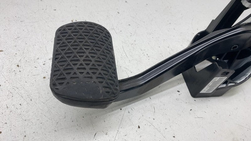 A 204 290 20 01 ⭕ 2010-2016 Mercedes-Benz E350 Brake Stop Foot Pedal A2042902001 Assembly OEM