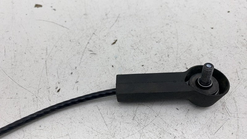 ⭕ 2025 Rivian R1S Lower Tailgate Support Cable Strap Assembly