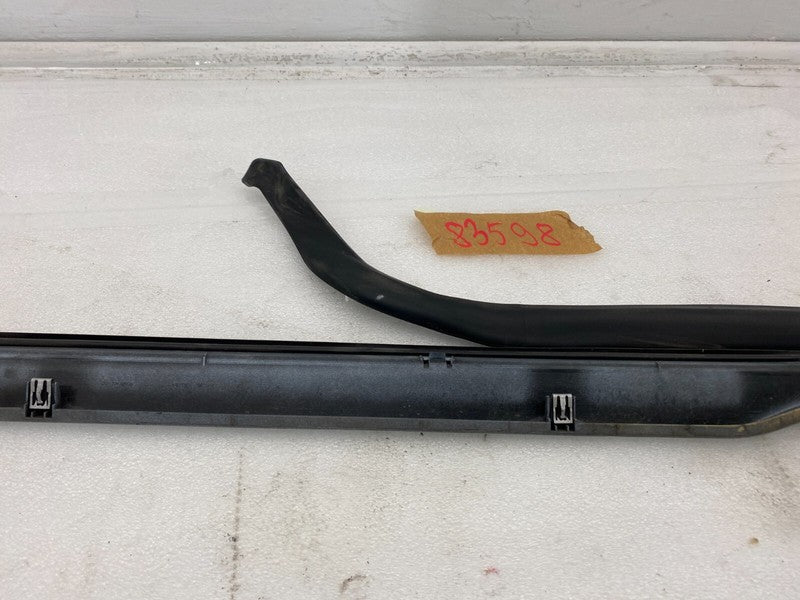 101221700F 12-23 Model S Right Rocker Panel Scuff Plate Molding w/ Rubber Seal 1012217-00-F