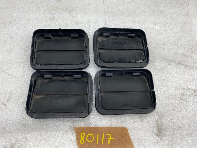 2F2A B280B62 AB ⭕ 12-20 Tesla Model S Rear Quarter Panel Rubber Flap Extractor Air Vent Grille