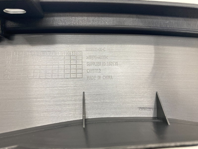 1818923 00 C ⭕ 2024-2026 Tesla Model 3 Front Bumper Lower Grille Performance 1937542-00-A