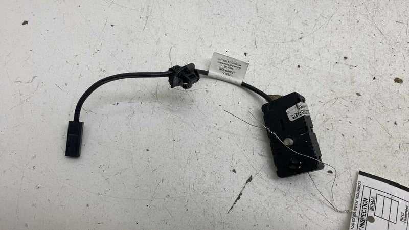 ⭕ 2021-2023 Tesla Model 3 Ground Side Noise Filter Antenna Assembly 15