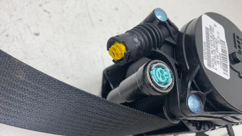 ⭕ 2017-2023 Tesla Model 3 Front Right 1st Row Seat Belt & Retractor 10