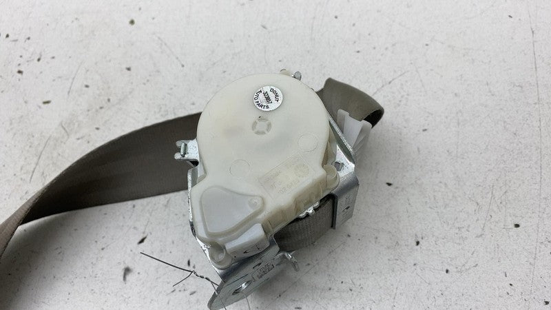 2013 2014 2015 2016 2017 2018 Ford C-Max Rear 2nd Row Seat Belt & Retr