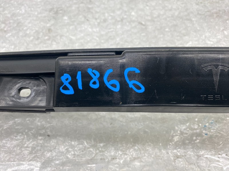 600772400E ⭕ 12-23 Model S Rear Body Attachment Bumper Center Support Bracket 6007724-00-E