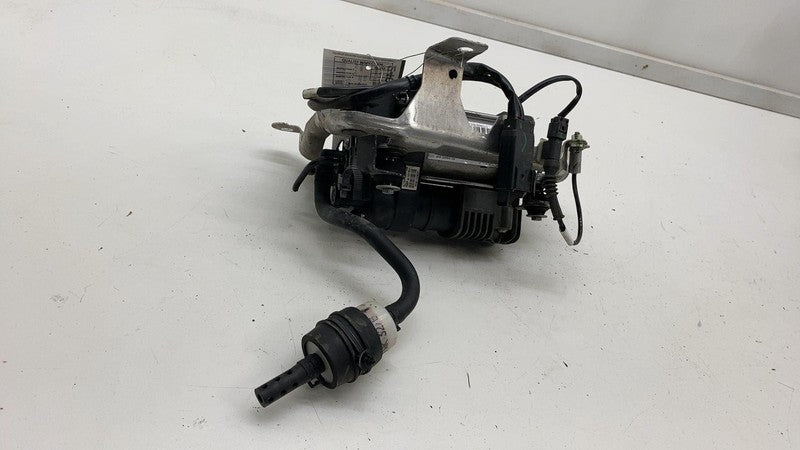 ⭕2012-2016 Tesla Model S Air Shock Suspension Compressor w/ Bracket 60