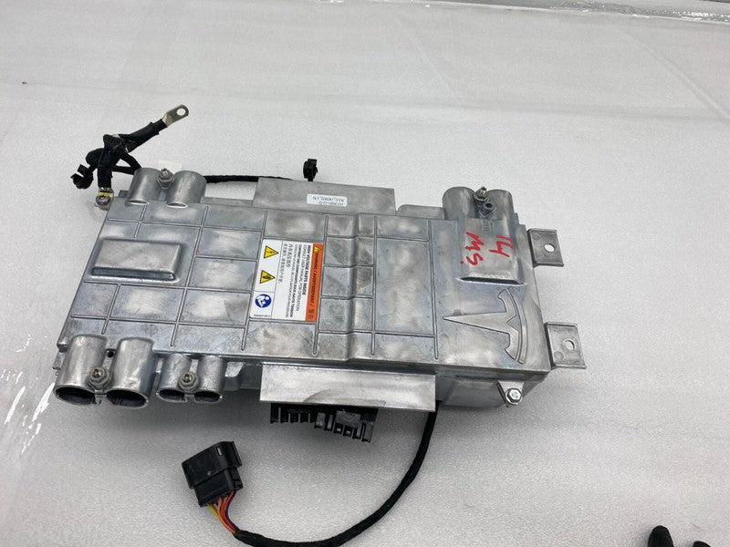 102115402J ⭕2012-2015 Tesla Model S MS Rear High Voltage Junction Box Lid Gen2 1021154-02-J