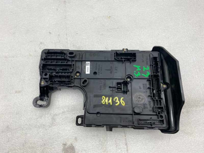 156745400B ⭕ 17-23 Model 3 Right Low Voltage Control Electronic Control Module 1567454-00-B