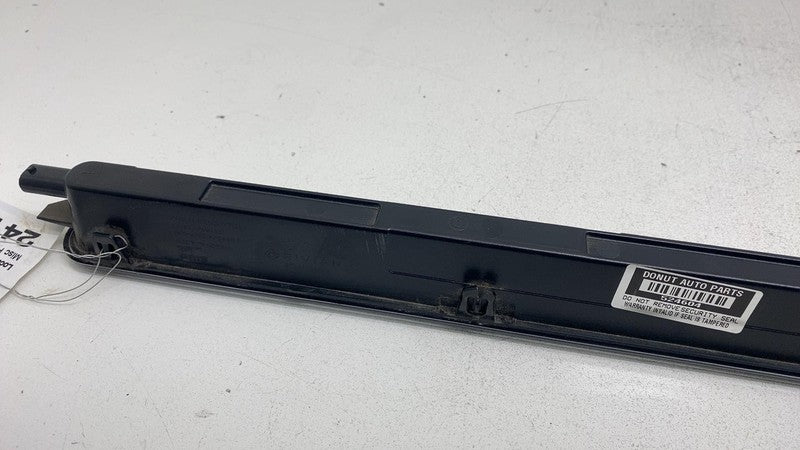 PT00000468 ⭕ 22-24 Rivian R1T Trunk Pick Up Box Right Side Courtesy Light Lamp PT00000468