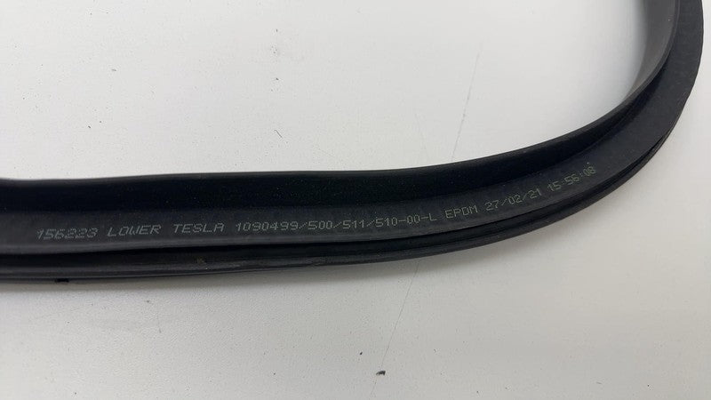 ⭕17-23 Tesla Model 3 Rear Right Door Body Weatherstrip Rubber Seal 109