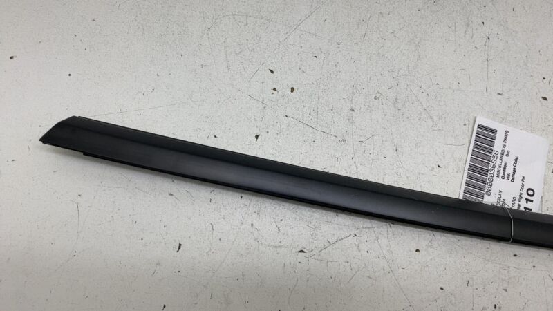 Does not apply 2020-2024 Tesla Model Y MY Rear Passenger Side Door Window Outer Belt Seal Right