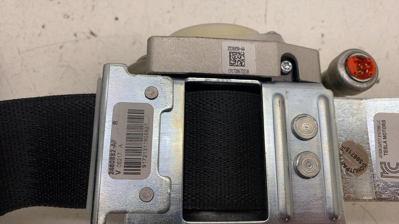 ⭕ 2016-2020 Tesla Model S Front Right 1st Row Seat Belt & Retractor 10