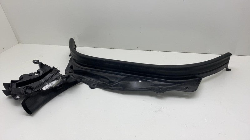 51767349602 2018-2021 BMW 530e Front Underhood Cowl Center Partition Trim w/ Seal Strip Assy
