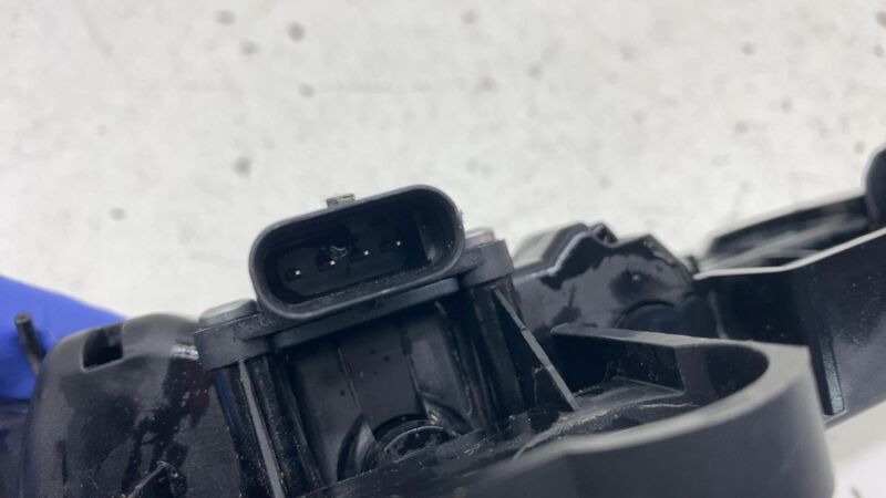 1528114 00 D 2020-2024 Tesla Model 3 Y Front Driver Side Exterior Outside Door Handle Left LH