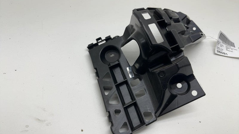 9Y3 807 394 A ⭕2019-2024 Porsche Cayenne Rear Right Bumper Mounting Bracket Support 9Y3807394A