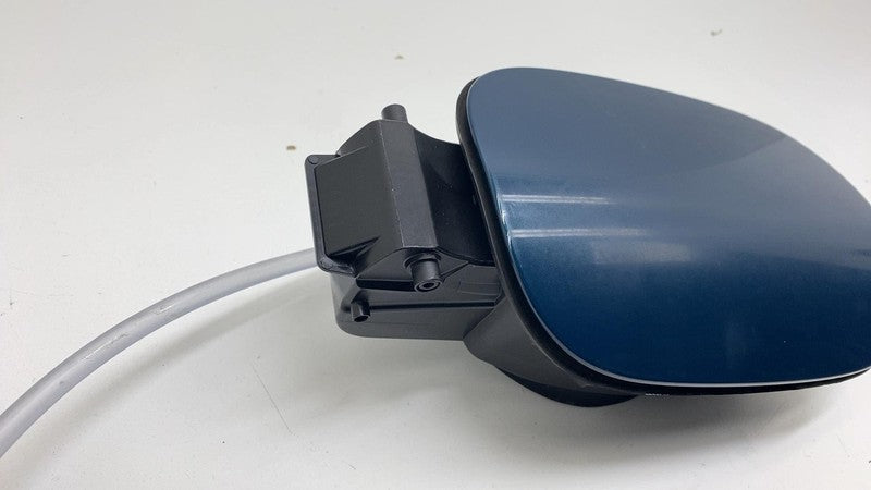 9Y0 010 001 ⭕ 2024 Porsche Cayenne Rear Fuel Tank Door Lid Filler Pocket & Gas Cap 9Y3809857