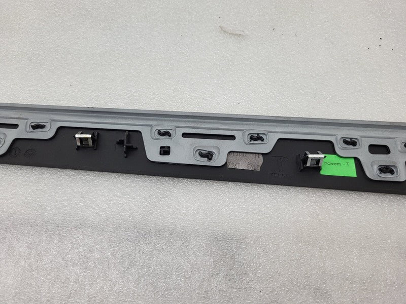 103608100 ⭕ 2016-2020 Tesla Model X MX Rear Right Door Trim Mold Card Molding 1036081-00