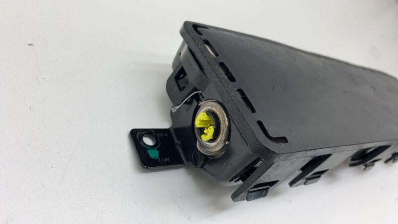100526000F 2012-2015 Tesla Model S Front Passenger Side Lower Knee Airbag Right RH Assembly