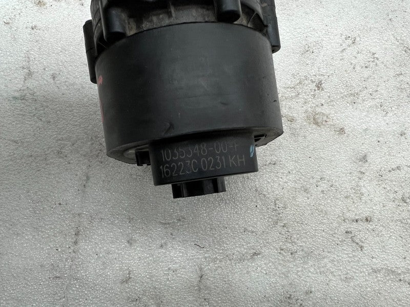 ⭕ 16-20 Model S Front Auxilliary Electric System Coolant Pump OEM 1035