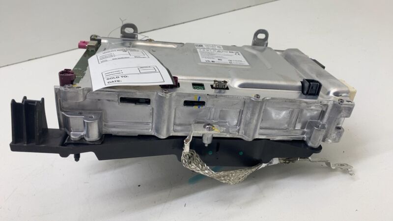 168127100G 2017-2023 Tesla Model 3 MCU Media Control Unit Service Car Computer Module Assy
