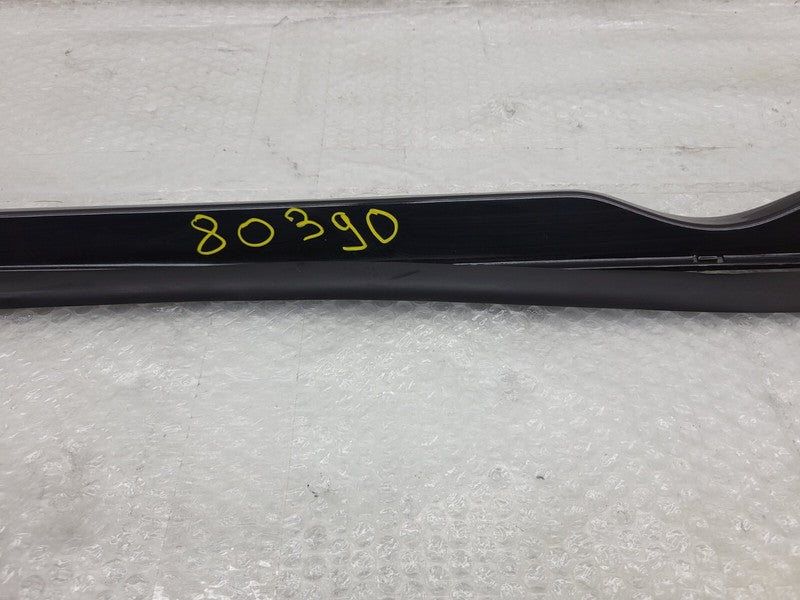 101221700G 12-23 Model S Right Rocker Panel Scuff Plate Molding w/ Rubber Seal 1012217-00-G