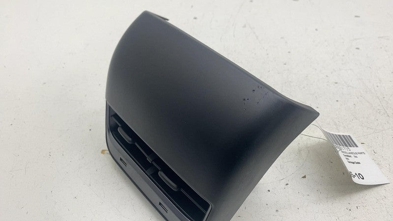 ⭕17-23 Model 3 Center Console Air Vent Grille Cover Panel & USB Hub 10
