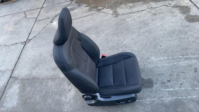 ⭕21-24 Polestar 2 Front Passenger Side 1st Row Seat Cushion w/ Track F