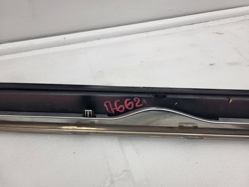 101221500E ⭕12-23 Model S Left Rocker Panel Scuff Plate Molding w/ Rubber Seal 1012215-00-E