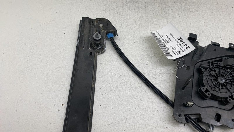 ⭕ 17-23 Model 3 Front Right Door Window Glass Regulator & Motor RH 109