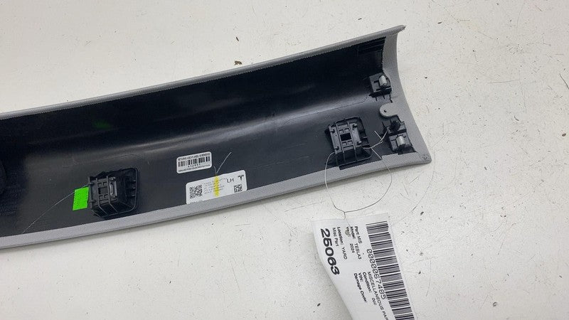 1732047-29-G ⭕ 24-25 Tesla Model 3 Driver Side Upper Rail Trim Providence Cover Left 1732047