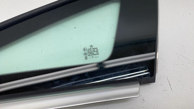 E6 43R-00050 ⭕ 2022 EQS 450+ V297 Rear Passenger Side Quarter Fixed Door Window Glass Right