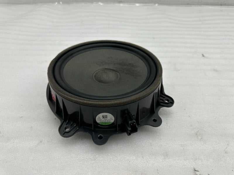 1079744 00 C 17-23 Model 3 Y Front Left / Right Door Audio System Woofer Speaker 1079744-00-C
