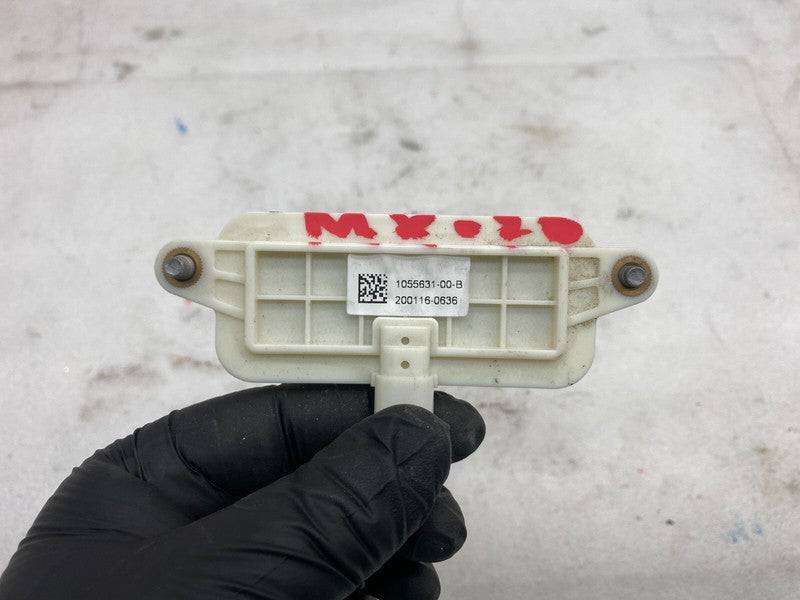 105563100B ⭕ 16-25 Model X Rear Tailgate Liftgate Handle Boot Lid Open Switch 1055631-00-B