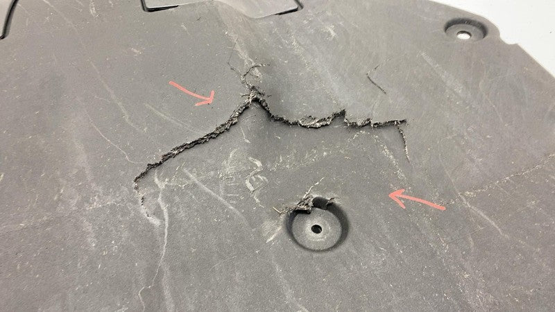 PT00750209 ⭕ 2025 Rivian R1S Rear Subframe Panel Under Splash Shield Undercover PT00750209