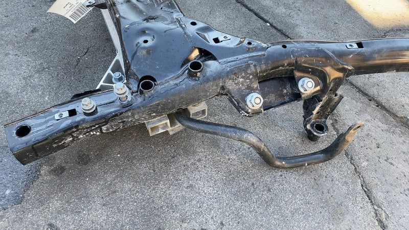 ⭕ 2017-2024 Chrysler Pacifica Front Undercarriage Subframe Crossmember Cradle